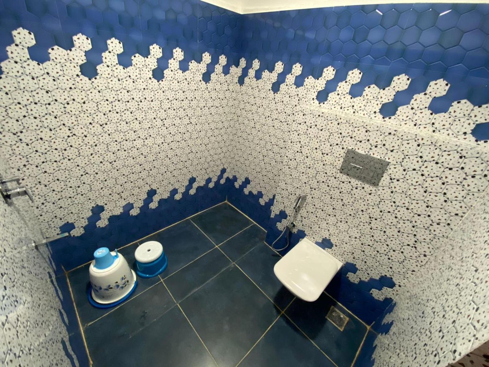 Hotel Kp Suites Metro Hyderabad Eksteriør bilde