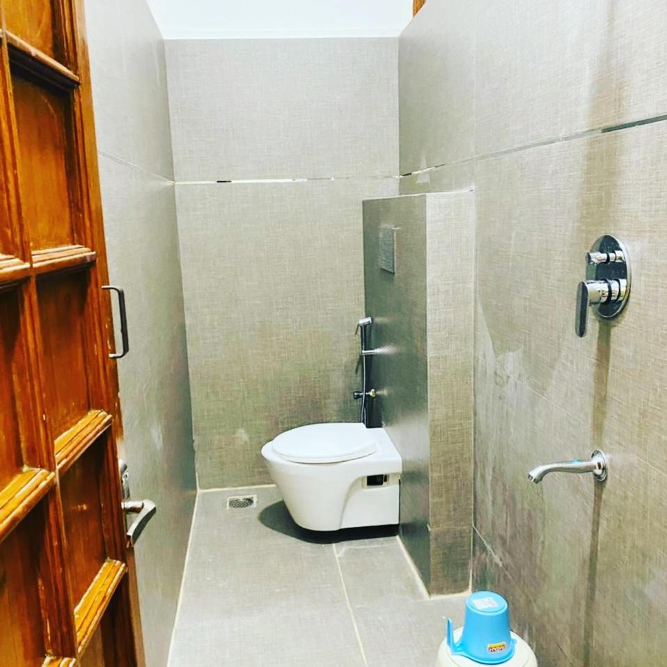 Hotel Kp Suites Metro Hyderabad Eksteriør bilde
