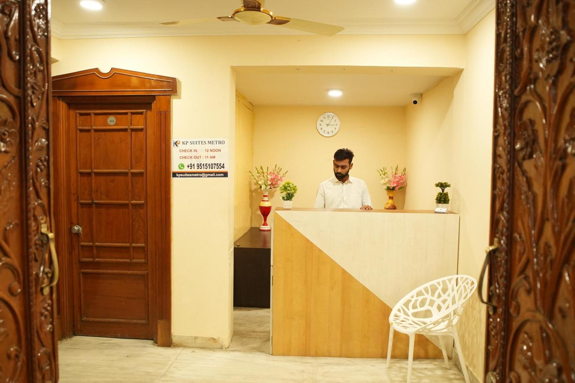 Hotel Kp Suites Metro Hyderabad Eksteriør bilde